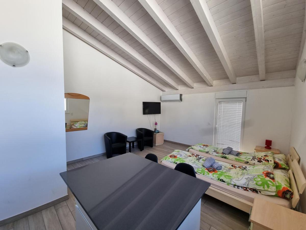Bellinzona Rooms Екстер'єр фото